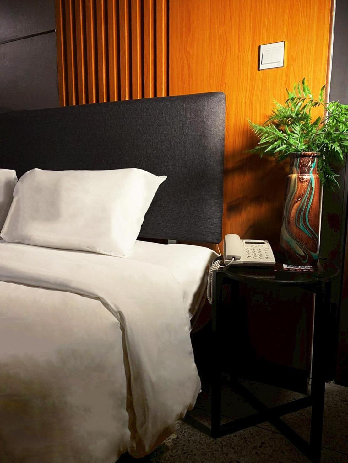 12 The Residence Hotel At Don Mueang Airport Бангкок Экстерьер фото